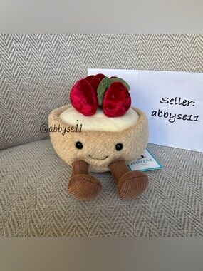Jellycat Amuseables Fleurette Tarte Aux Fraises - Authentic - BNWT - Fast Ship